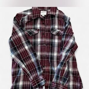 American Eagle Outfitters Men's Plaid Shirt - Burgundy and Black